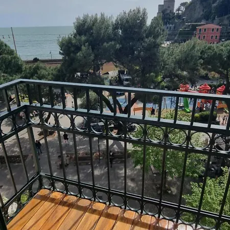 Casa Vittoria بيت ضيافة مونتيروسّو ال ماري