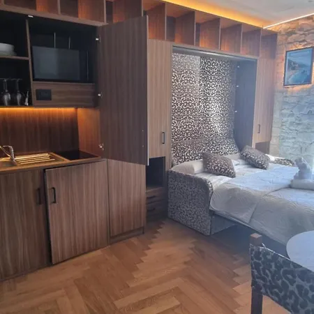 Casa Vittoria Гостевой дом Монтероссо-аль-Маре